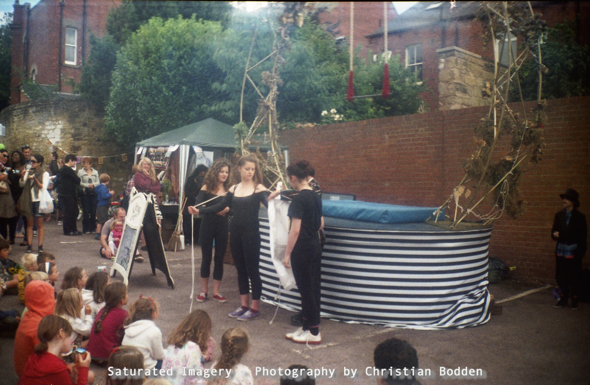 Photographic image scan which has been colour corrected